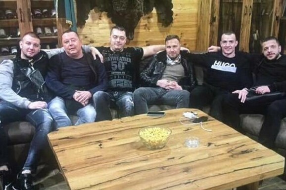 "BEZBEDNI STE, MOŽETE DA PUTUJETE" Belivuk i Miljković se osećali kao kod kuće nakon ukidanja zabrane ulaska u Crnu Goru: "Ne brinite, ovo je sigurna zemlja"