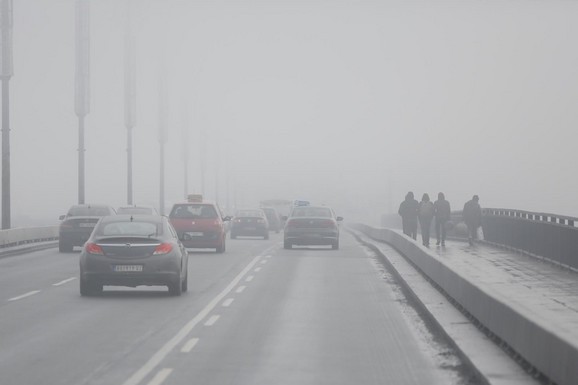OPREZNO! Magla usporava saobraćaj na putevima Srbije, evo kavo je stanje na graničnim prelazima