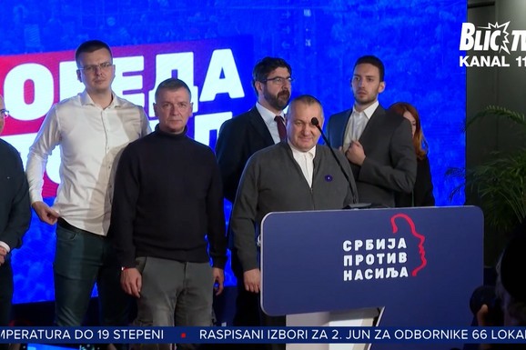 "Biračima će teško objasniti zašto učestvuju na lokalu, a bojkotuju beogradske izbore" Stručnjaci za Blic TV o bojkotu dela opozicije: Ko je najveći dobitnik raspada opozicione koalicije? (VIDEO)
